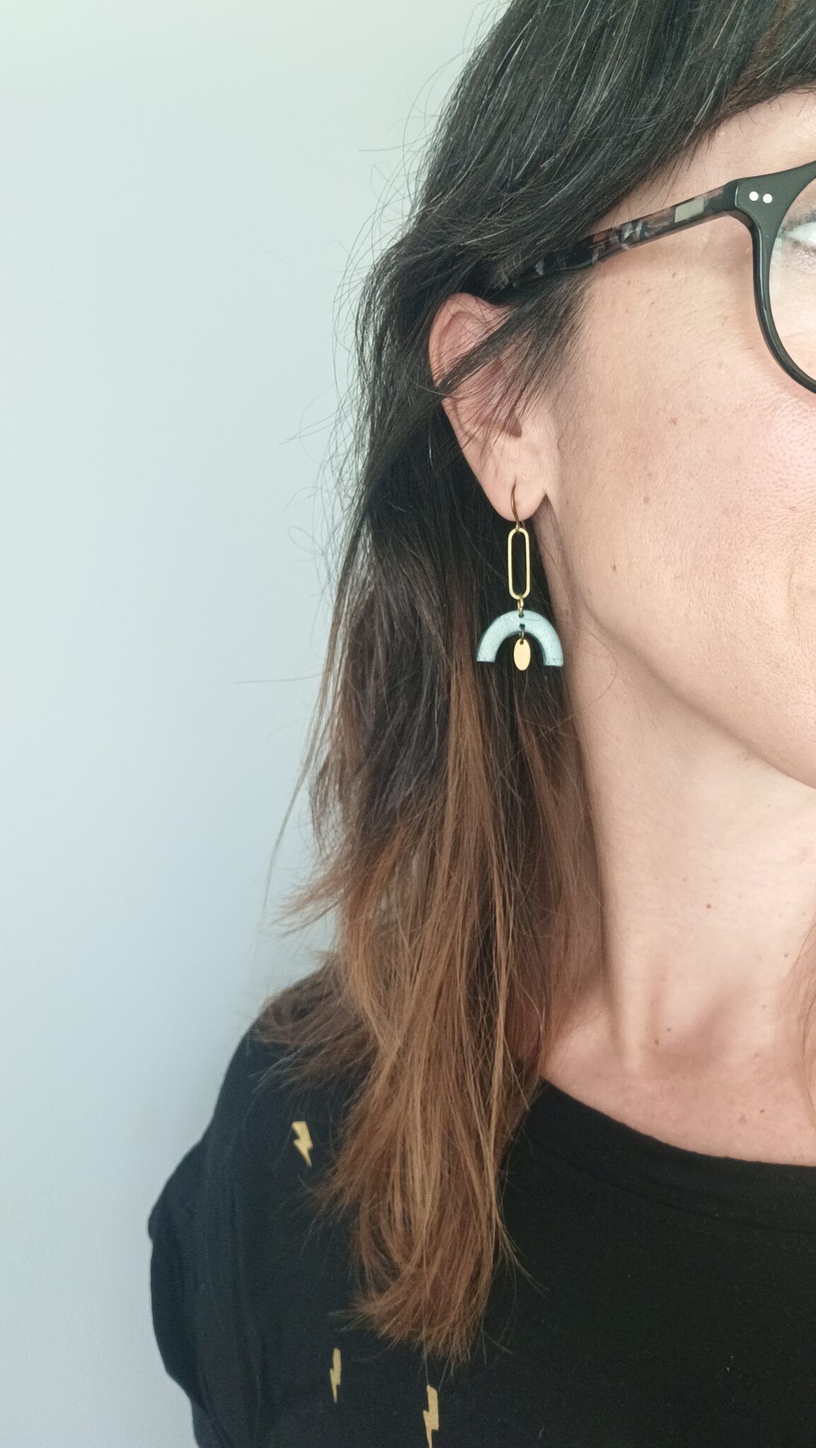 La importancia de Elegir los Pendientes Según la Forma del Rostro